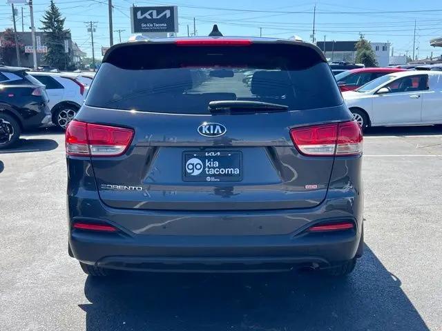 2017 Kia Sorento 2.4L LX