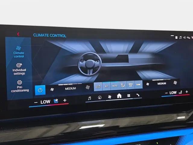 2025 BMW M5 Standard