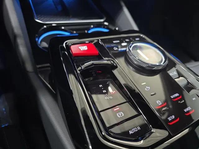 2025 BMW M5 Standard