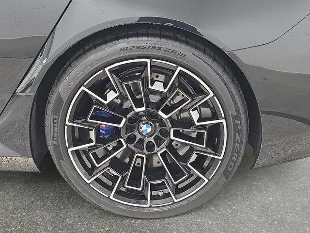 2025 BMW M5 Standard