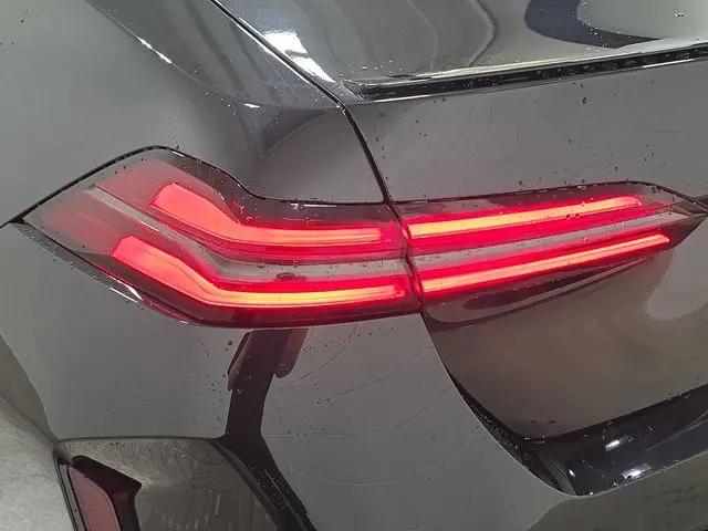 2025 BMW M5 Standard