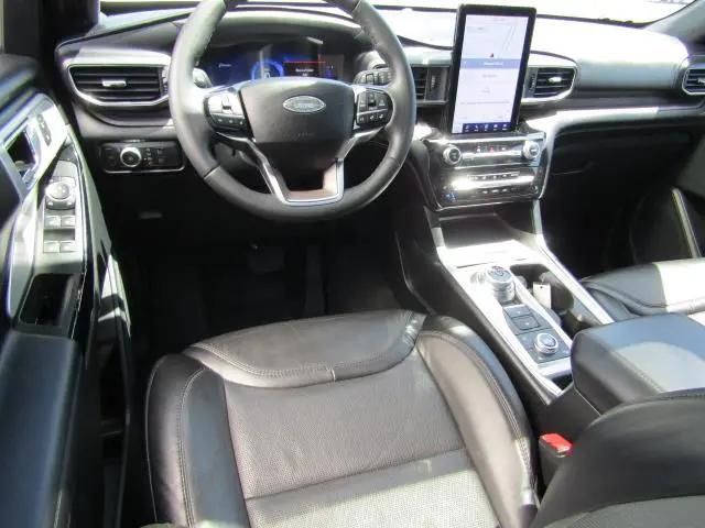 2022 Ford Explorer Platinum