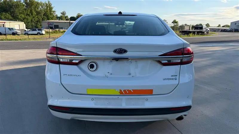 2017 Ford Fusion Hybrid SE