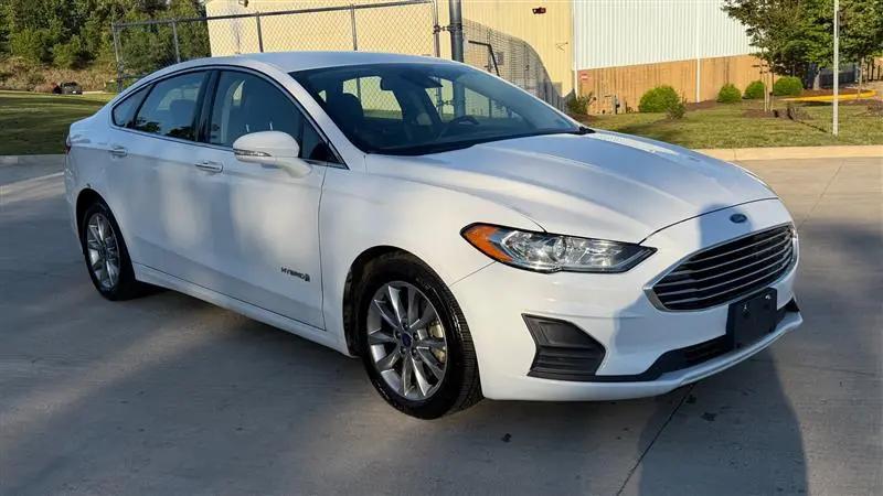 2017 Ford Fusion Hybrid SE