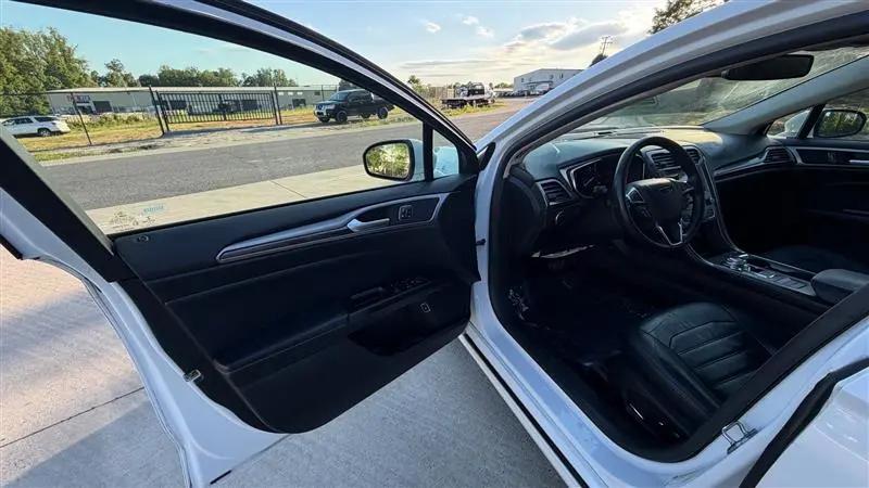 2017 Ford Fusion Hybrid SE