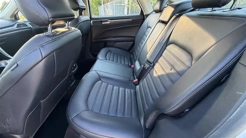 2017 Ford Fusion Hybrid SE