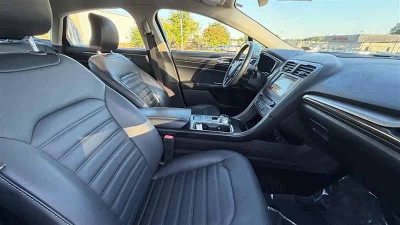 2017 Ford Fusion Hybrid SE