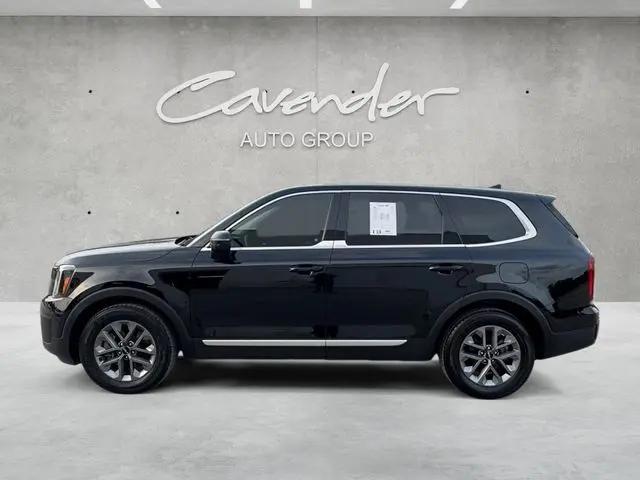 2023 Kia Telluride LX