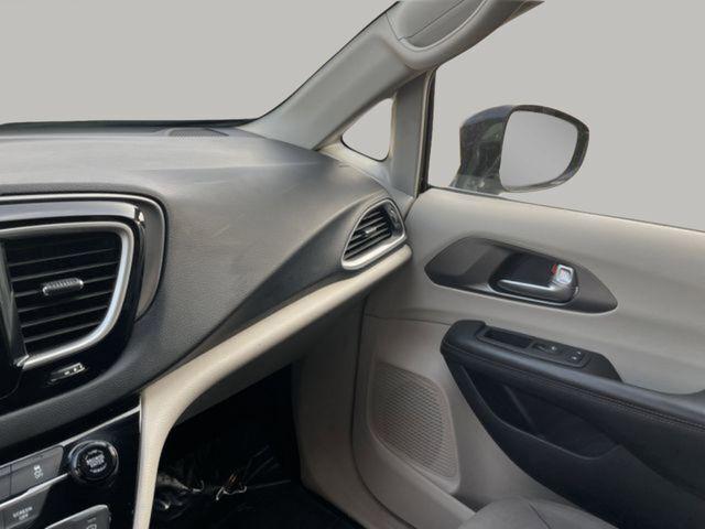 2020 Chrysler Pacifica Touring