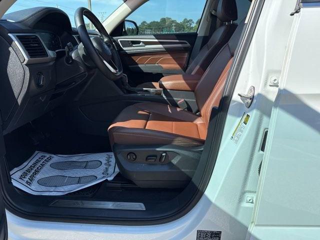 2023 Volkswagen Atlas 3.6L V6 SE w/Technology