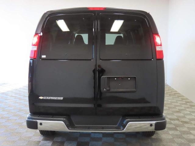2024 Chevrolet Express Passenger RWD 3500 Extended Wheelbase LT