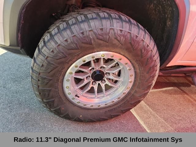 2023 GMC Canyon 4WD Crew Cab Short Box Denali