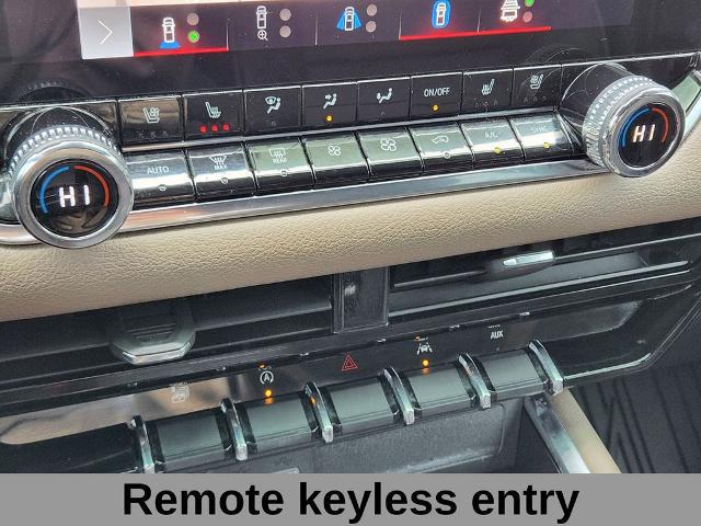 2023 GMC Canyon 4WD Crew Cab Short Box Denali