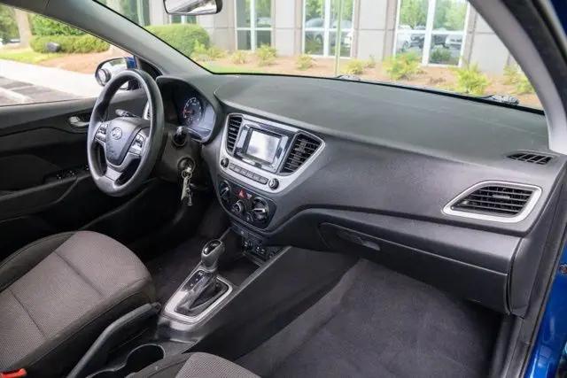 2020 Hyundai Accent SE