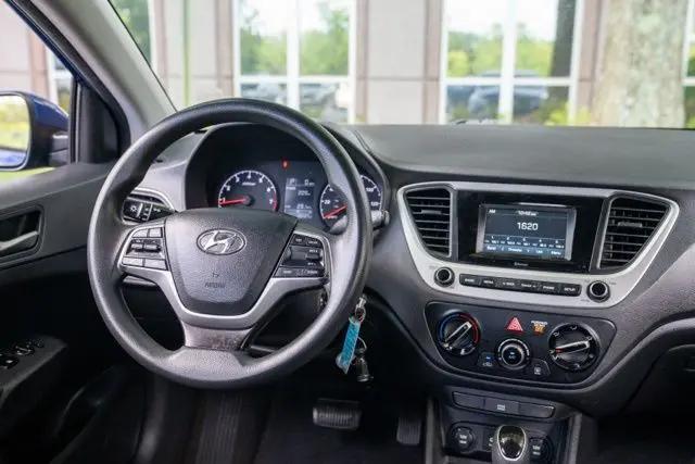 2020 Hyundai Accent SE