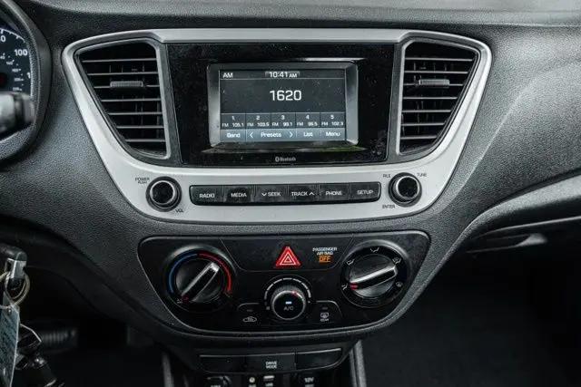 2020 Hyundai Accent SE