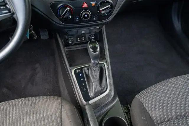 2020 Hyundai Accent SE