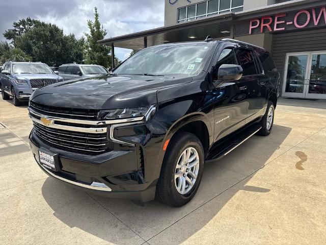 2023 Chevrolet Suburban 4WD LT