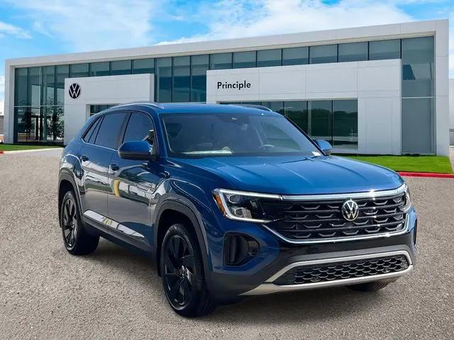 2026 Volkswagen Atlas Cross Sport SE with Technology