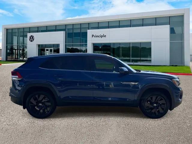 2026 Volkswagen Atlas Cross Sport SE with Technology