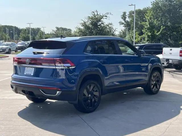2026 Volkswagen Atlas Cross Sport SE with Technology