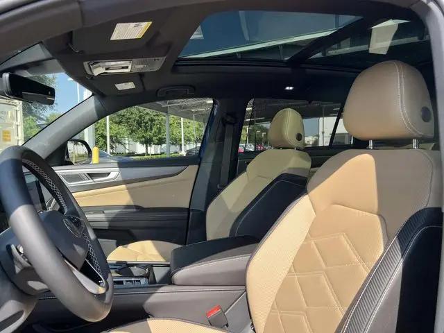 2026 Volkswagen Atlas Cross Sport SE with Technology
