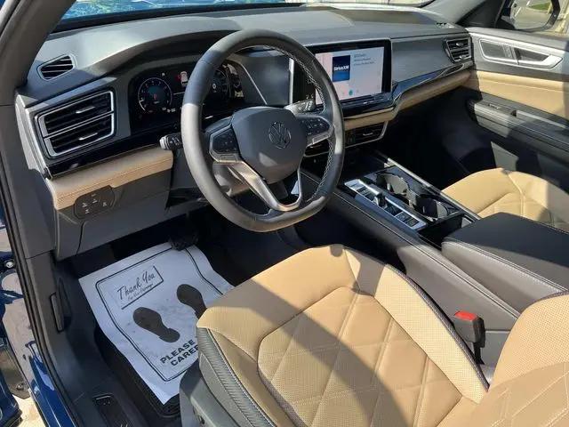 2026 Volkswagen Atlas Cross Sport SE with Technology