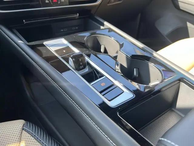 2026 Volkswagen Atlas Cross Sport SE with Technology