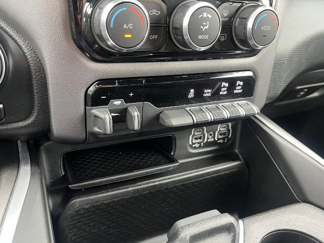 2022 Ram 1500 Lone Star Crew Cab 4x4 5'7" Box