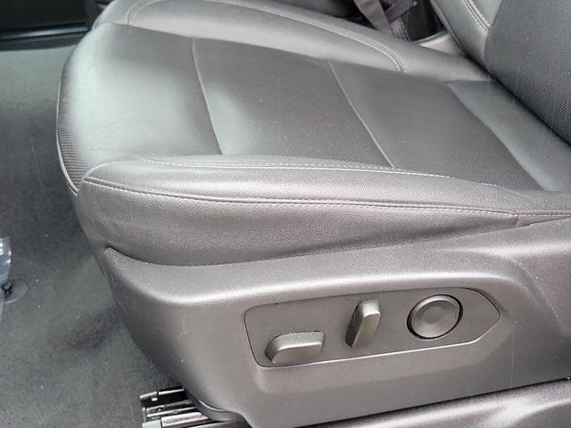 2025 GMC Sierra 1500 4WD Crew Cab Short Box SLT