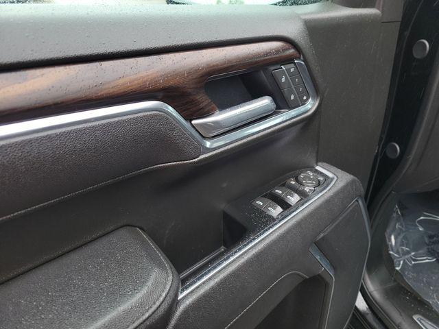 2025 GMC Sierra 1500 4WD Crew Cab Short Box SLT