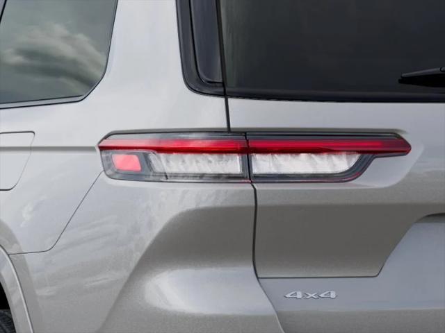 2026 Jeep Grand Cherokee Summit 4x4