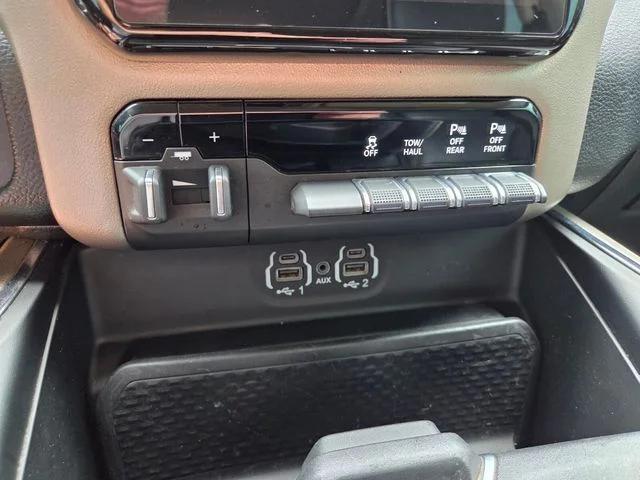 2021 Ram 1500 Laramie Crew Cab 4x2 5'7" Box