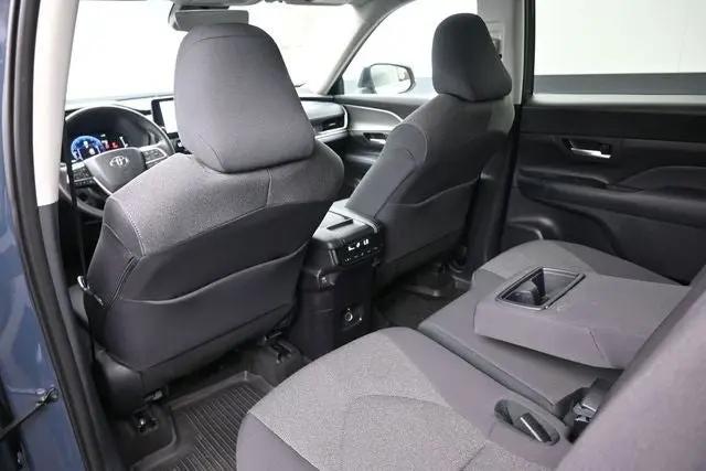 2026 Toyota Grand Highlander LE