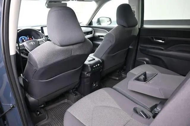 2026 Toyota Grand Highlander LE