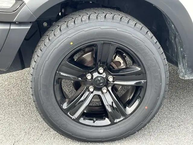 2024 Ram 1500 Classic Warlock Crew Cab 4x4 5'7" Box