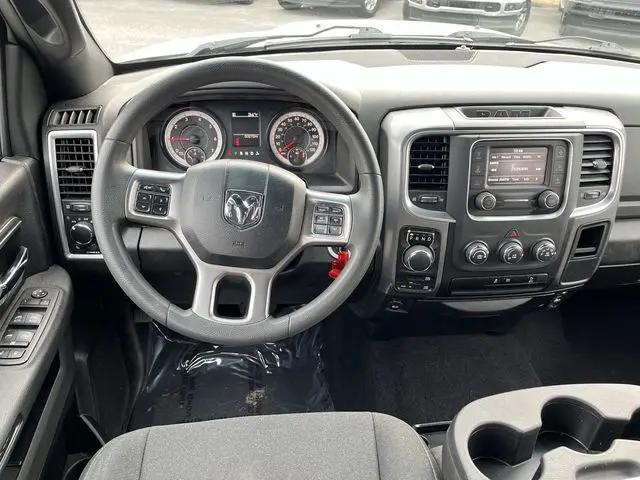 2024 Ram 1500 Classic Warlock Crew Cab 4x4 5'7" Box