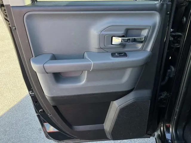 2024 Ram 1500 Classic SLT Quad Cab 4x4 6'4" Box