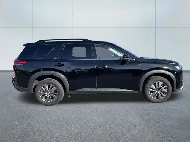 2025 Nissan Pathfinder SV FWD