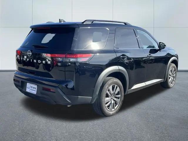 2025 Nissan Pathfinder SV FWD