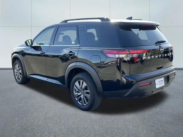 2025 Nissan Pathfinder SV FWD