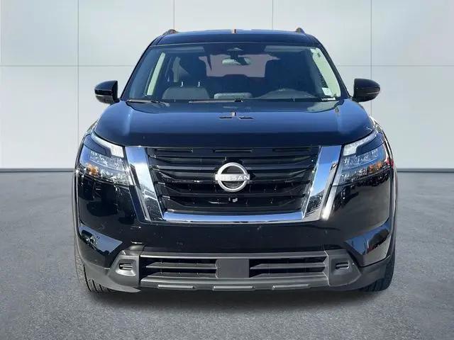 2025 Nissan Pathfinder SV FWD