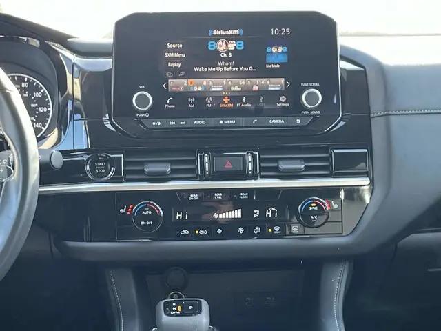 2025 Nissan Pathfinder SV FWD