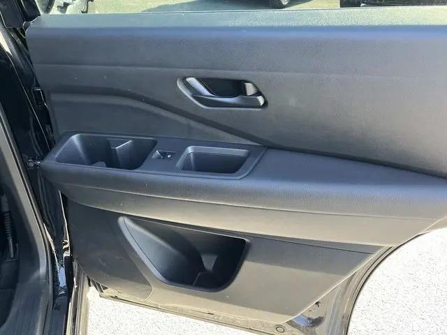 2025 Nissan Pathfinder SV FWD