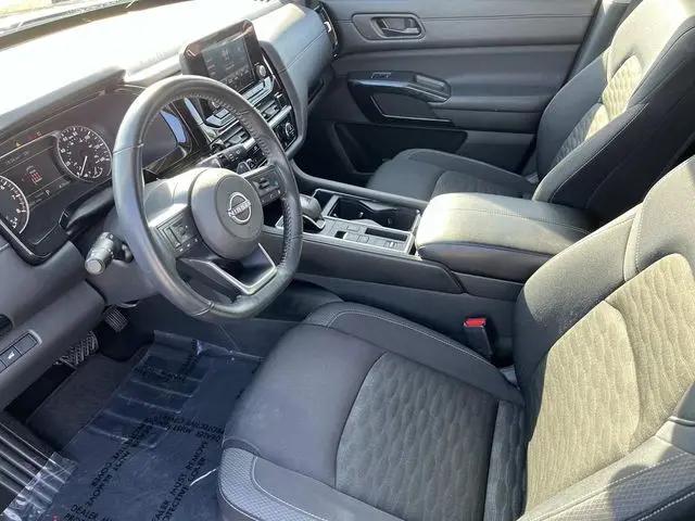 2025 Nissan Pathfinder SV FWD