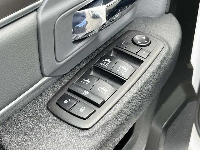 2024 Ram 1500 Classic SLT Quad Cab 4x4 6'4" Box
