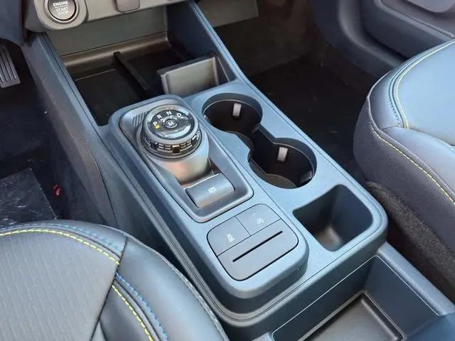 2025 Ford Maverick Lobo Standard