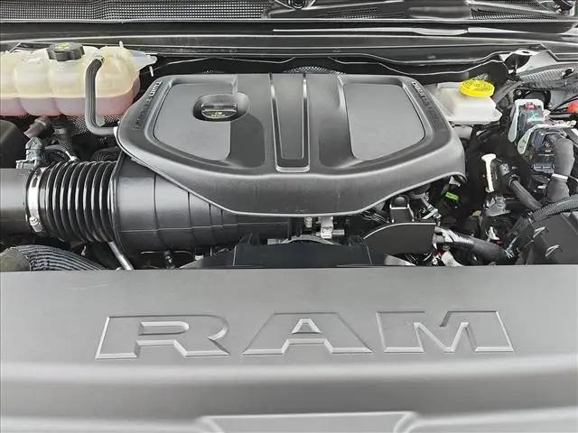 2025 Ram 1500 Laramie Crew Cab 4x4 5'7" Box