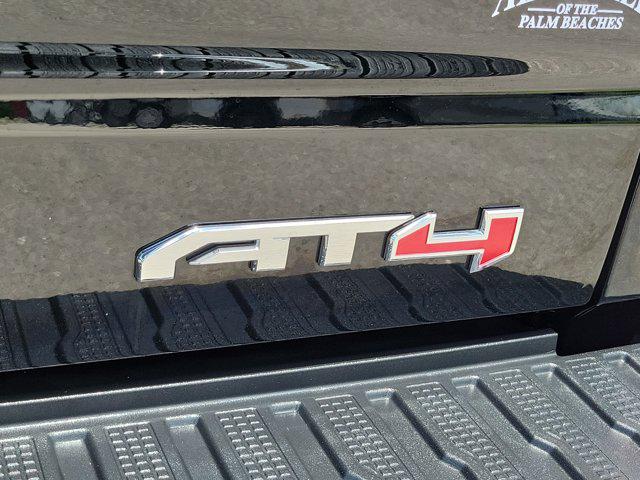 2024 GMC Sierra 1500 4WD Crew Cab Short Box AT4