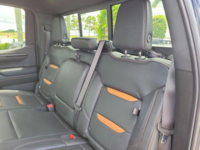 2024 GMC Sierra 1500 4WD Crew Cab Short Box AT4